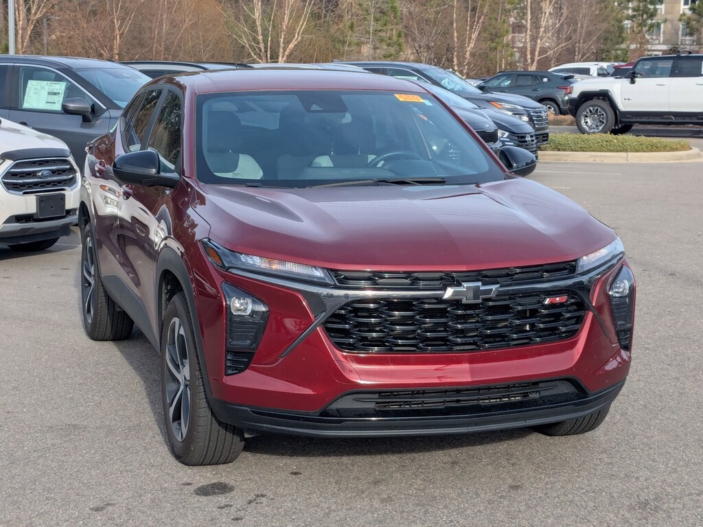 Used 2024 Chevrolet Trax 1RS SUV