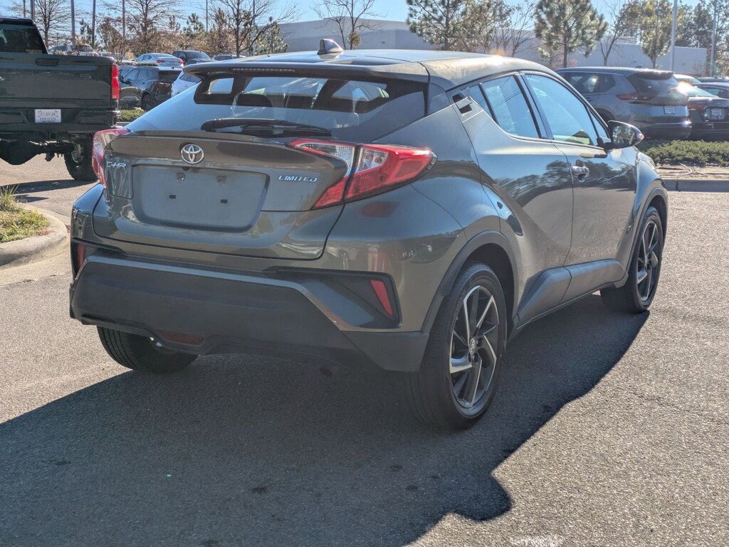 Used 2021 Toyota C-HR XLE SUV