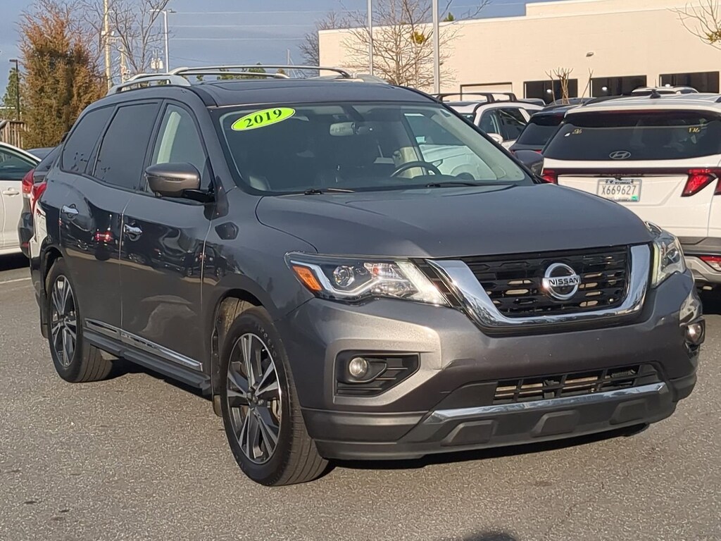 Used 2019 Nissan Pathfinder Platinum SUV