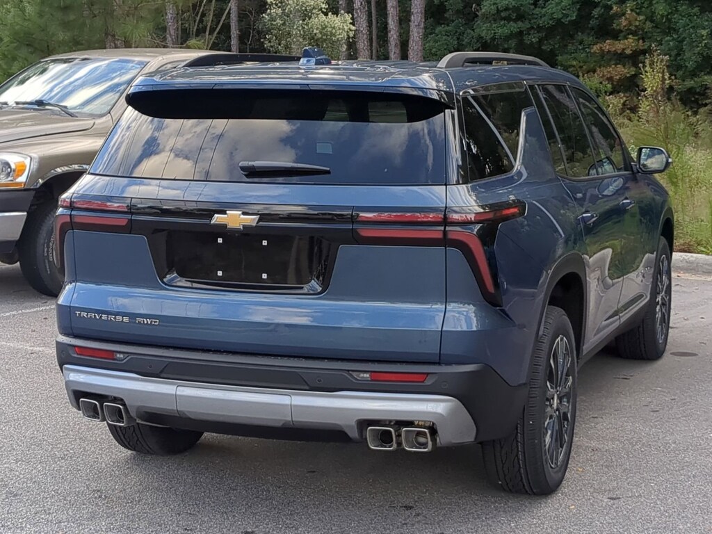 New 2026 Chevrolet Traverse LT SUV