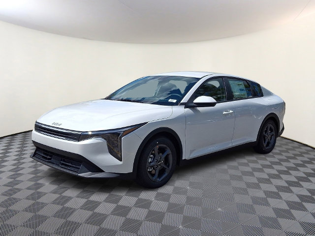 New 2026 Kia K4 LXS Sedan