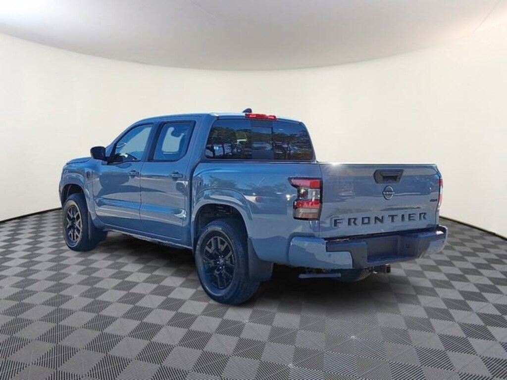 New 2026 Nissan Frontier SV Truck Crew Cab