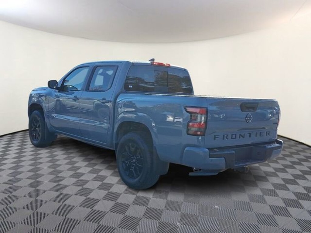 New 2026 Nissan Frontier SV Truck Crew Cab
