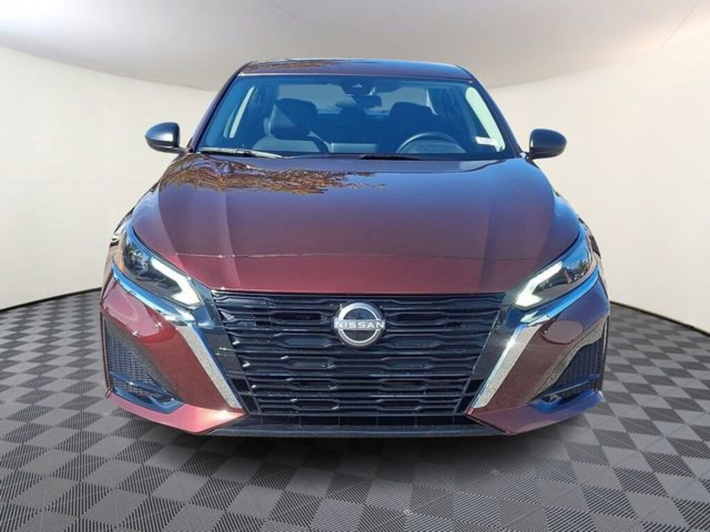 New 2025 Nissan Altima SV Sedan