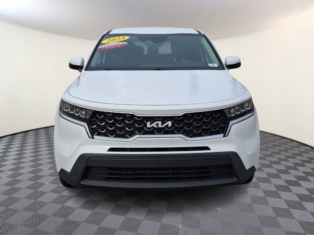 Used 2023 Kia Sorento LX SUV