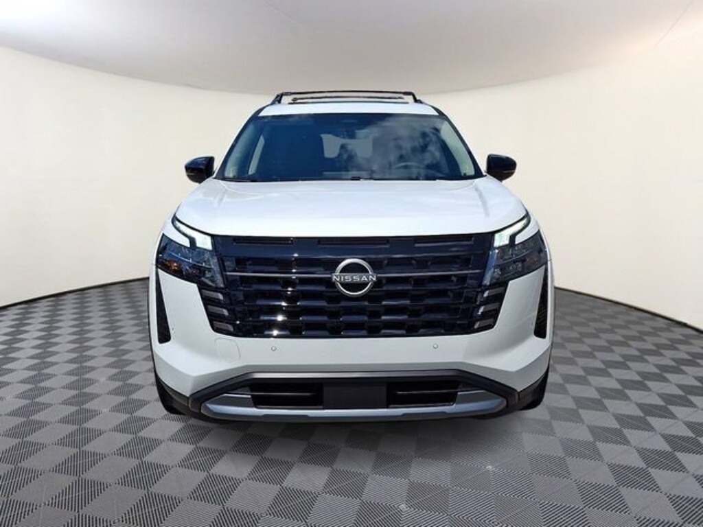 New 2026 Nissan Pathfinder Platinum SUV