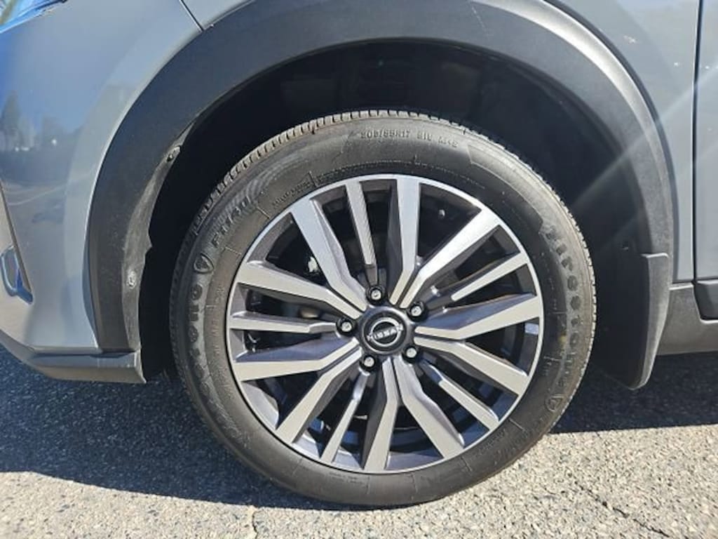 Used 2024 Nissan Kicks SV SUV