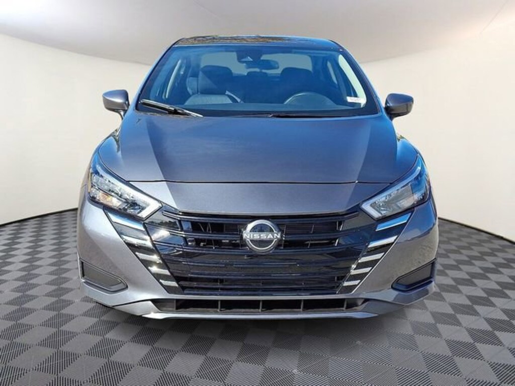 New 2025 Nissan Versa 1.6 SV Sedan