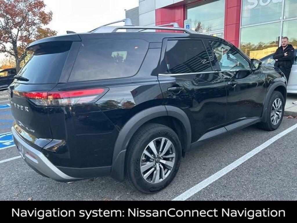 Certified 2022 Nissan Pathfinder SL SUV