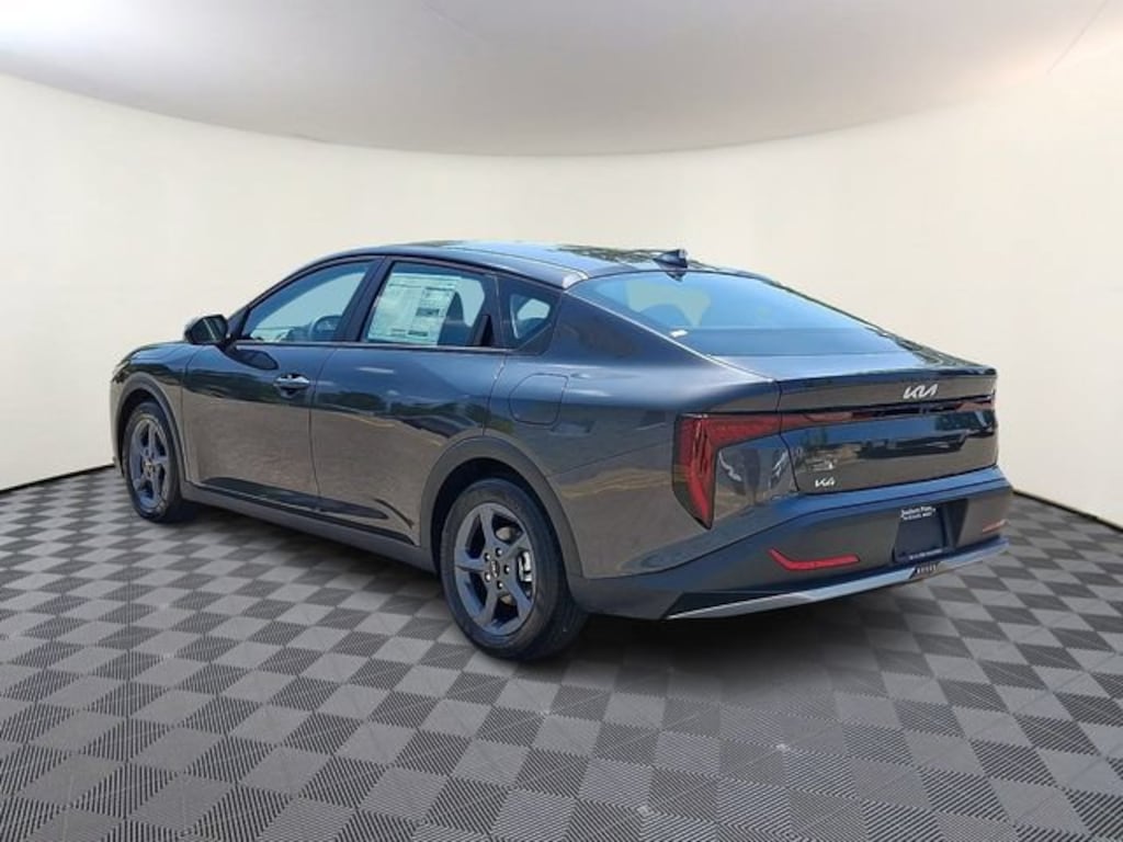 New 2026 Kia K4 LXS Sedan