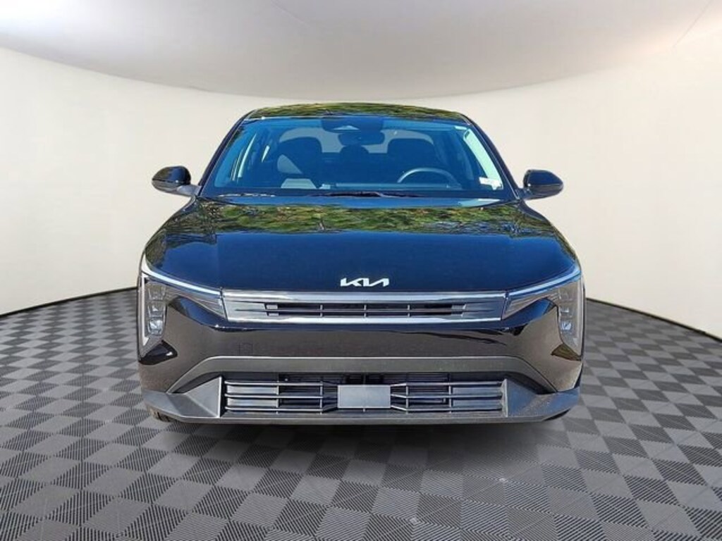 New 2025 Kia K4 LXS Sedan