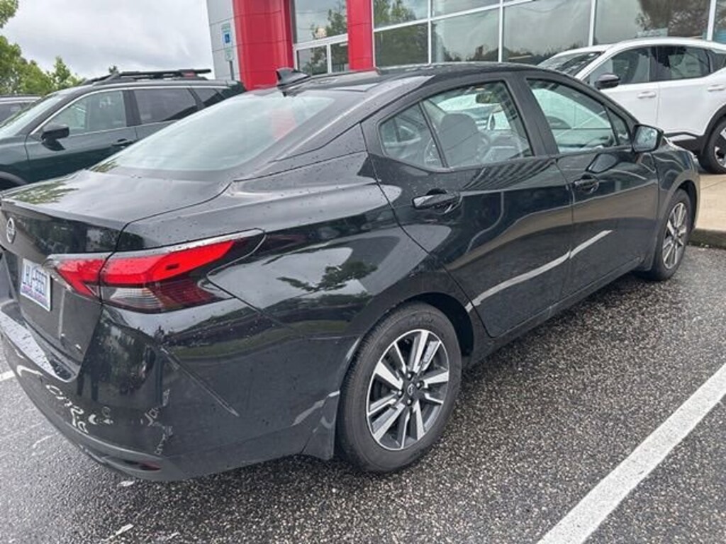 Certified 2025 Nissan Versa 1.6 SV Sedan