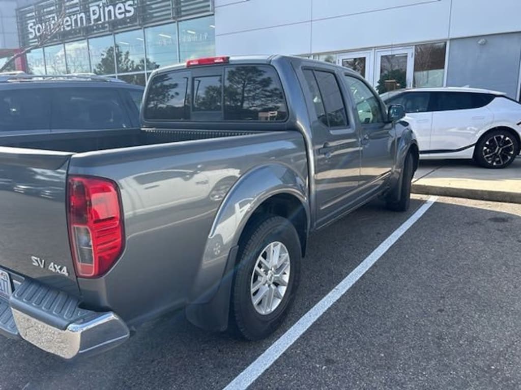 Used 2019 Nissan Frontier SV Truck Crew Cab
