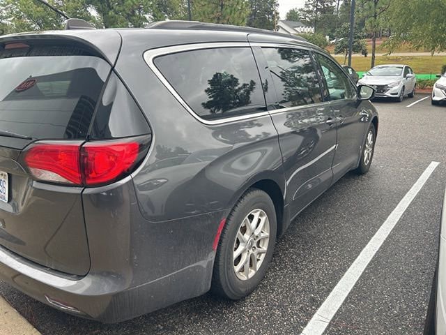 2021 Chrysler Voyager LXi photo 2
