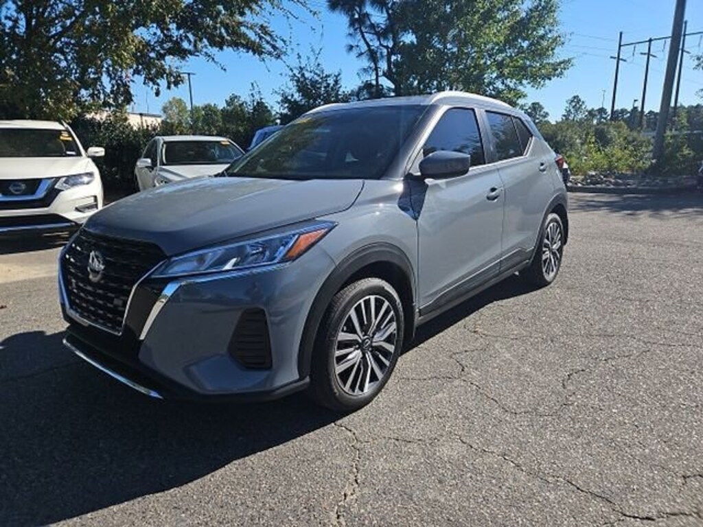Used 2024 Nissan Kicks SV SUV