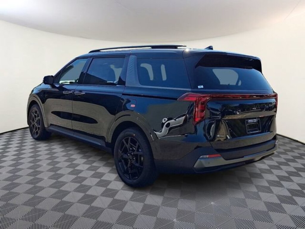 New 2027 Kia Carnival Hybrid SX Van Passenger Van