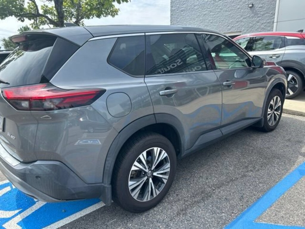 Used 2021 Nissan Rogue SV SUV