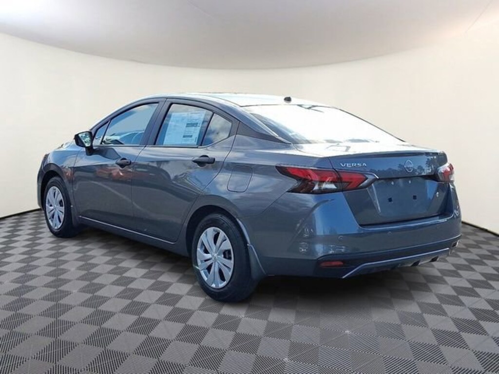 New 2025 Nissan Versa 1.6 S Sedan