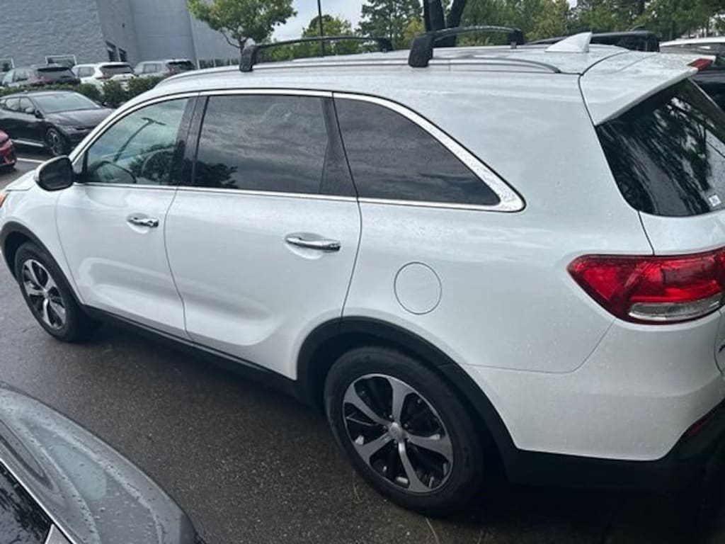 Used 2016 Kia Sorento 2.0T EX FWD SUV