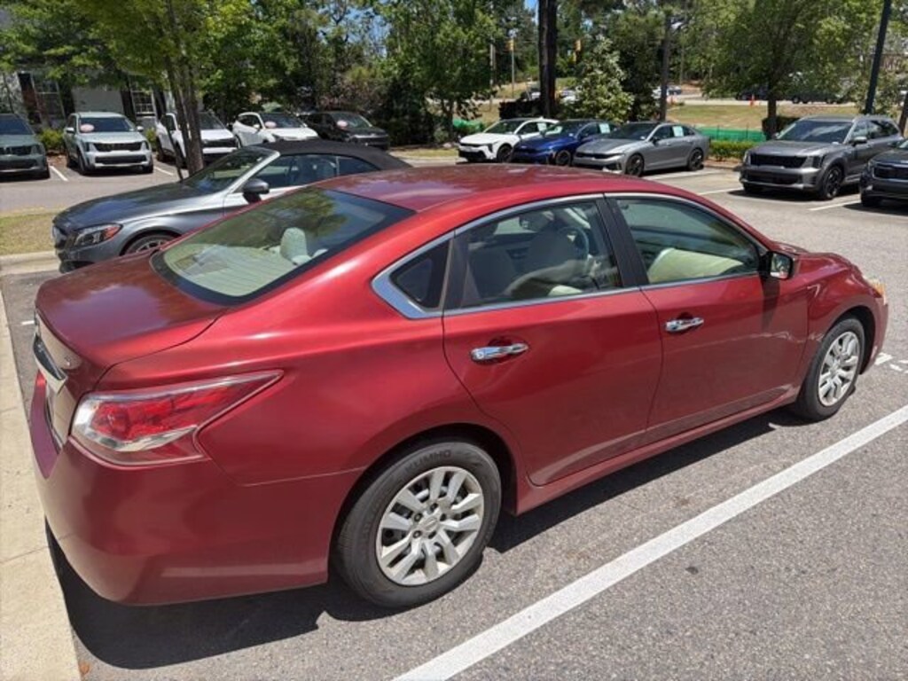 Used 2013 Nissan Altima 2.5 S Sedan