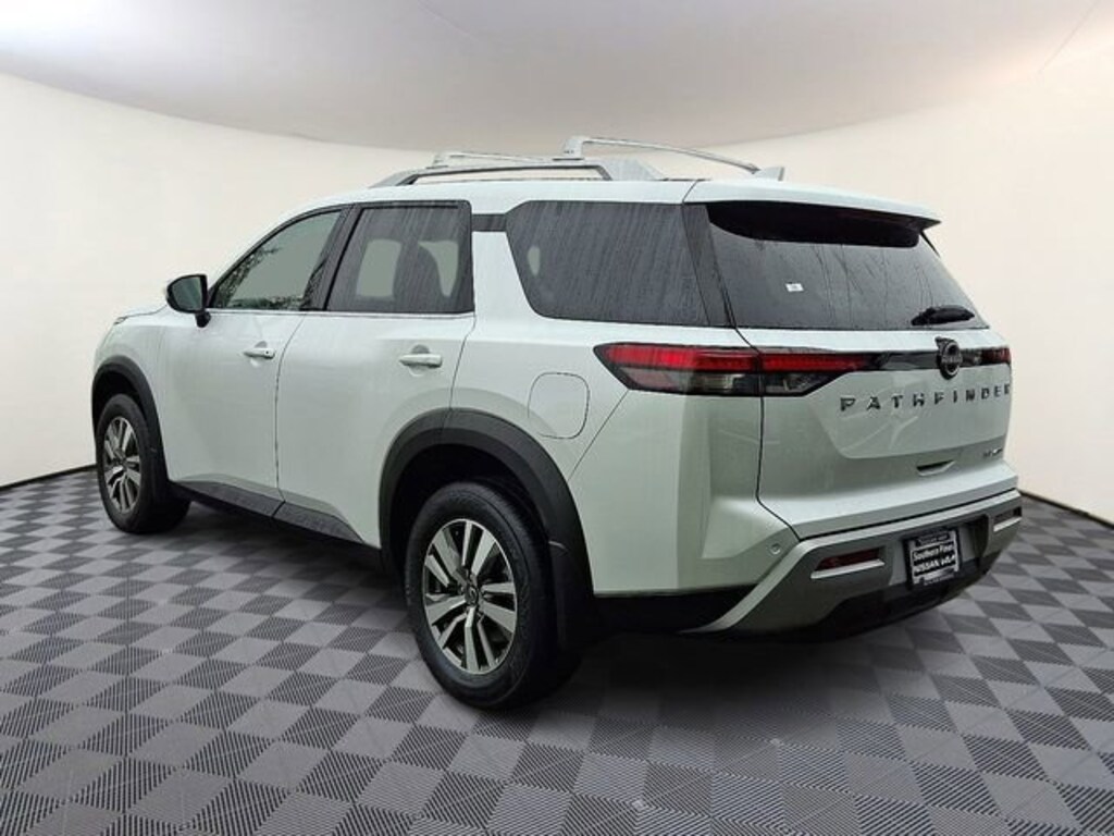 New 2025 Nissan Pathfinder SL SUV