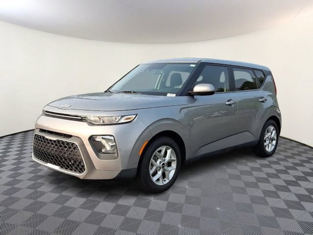 Certified 2022 Kia Soul LX Hatchback