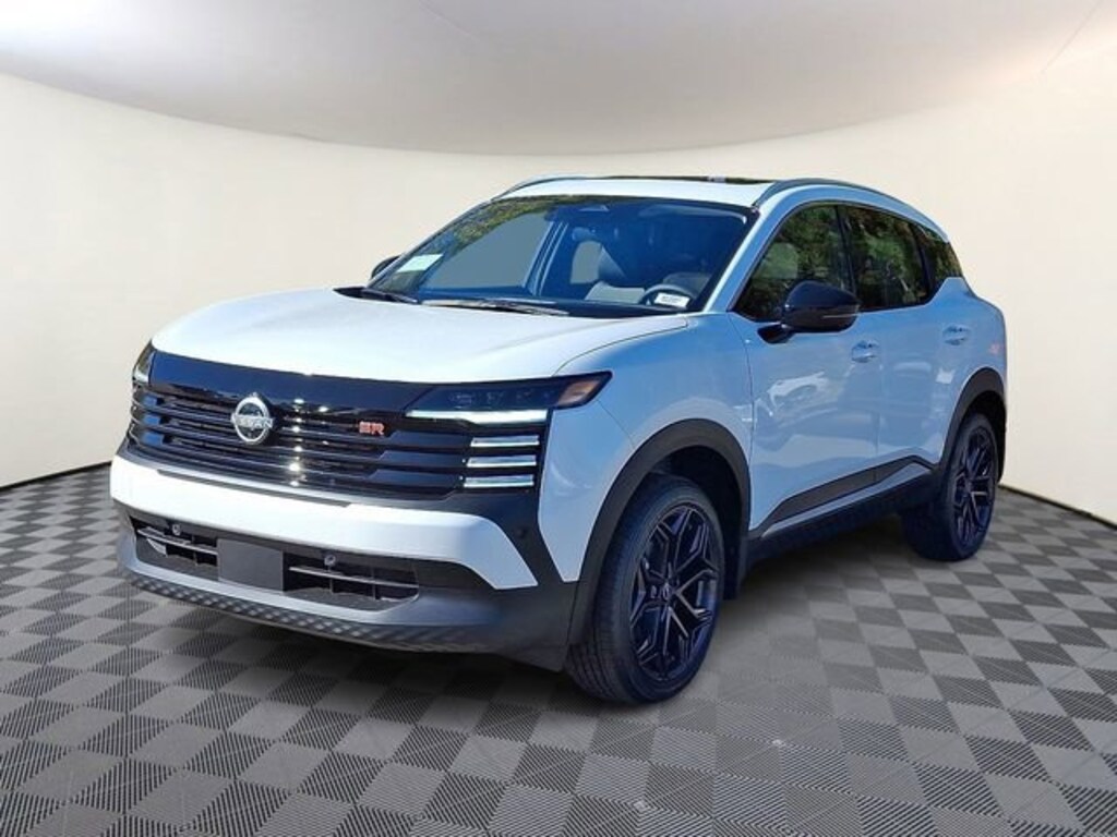 New 2026 Nissan Kicks SR SUV