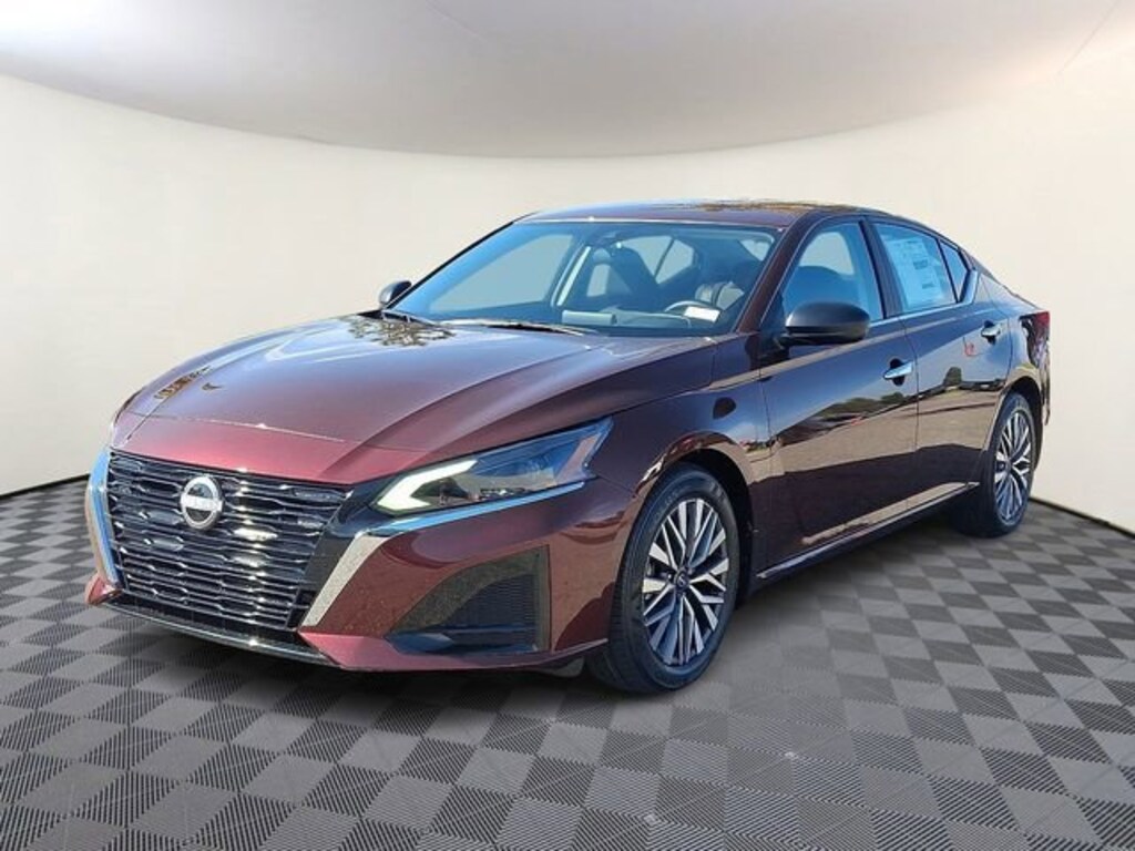 New 2025 Nissan Altima SV Sedan