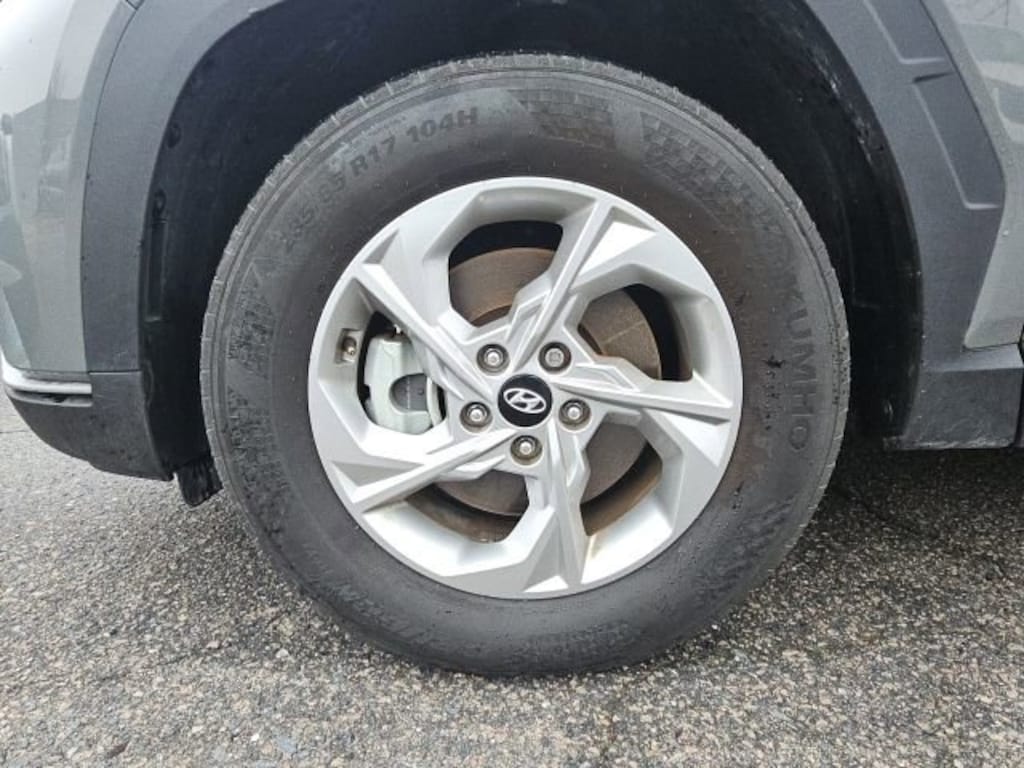 Used 2024 Hyundai Tucson SE SUV