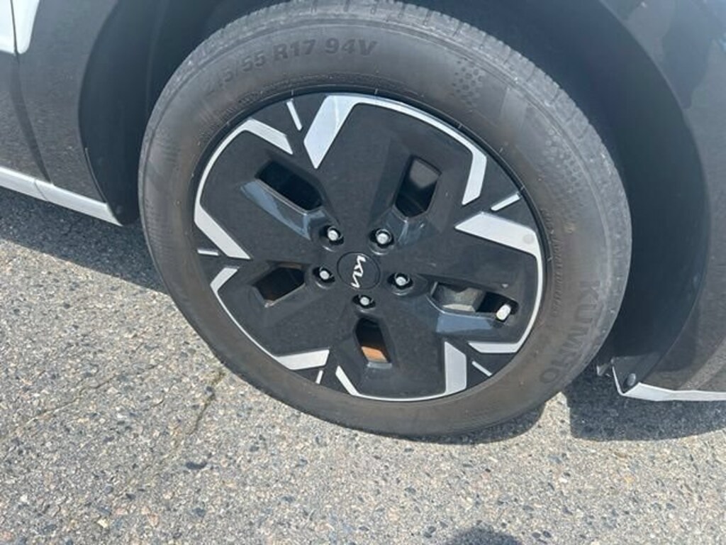 Certified 2023 Kia Niro EV Wave SUV