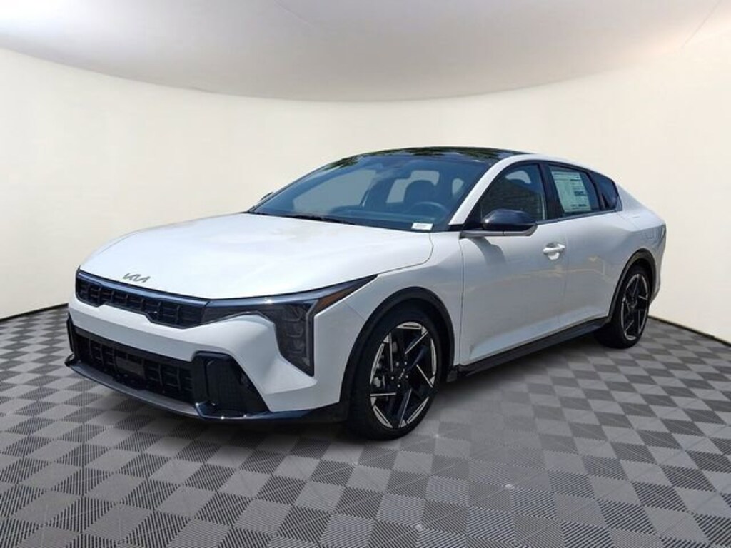 New 2026 Kia K4 GT-Line Sedan