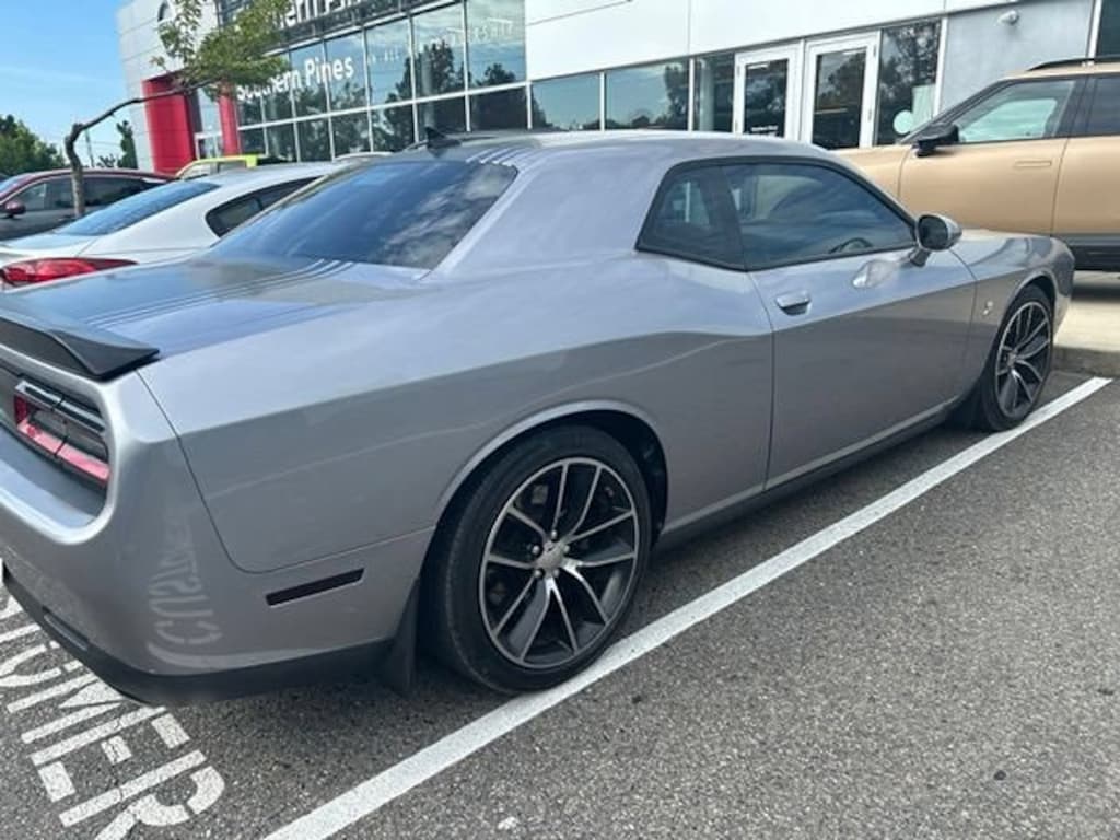 Used 2016 Dodge Challenger R/T Scat Pack Coupe