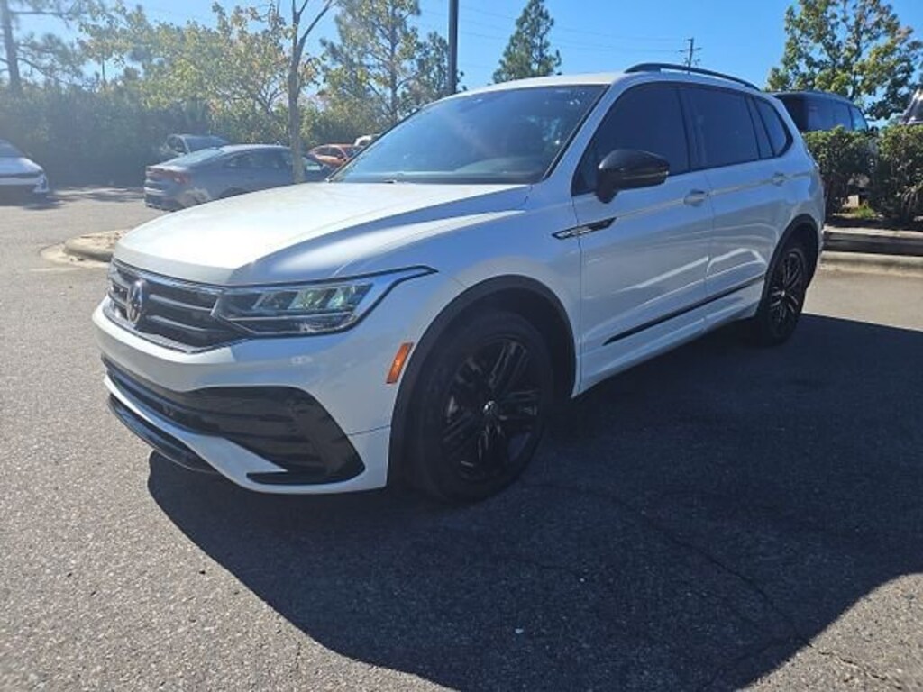 Used 2022 Volkswagen Tiguan 2.0T SE R-Line Black SUV