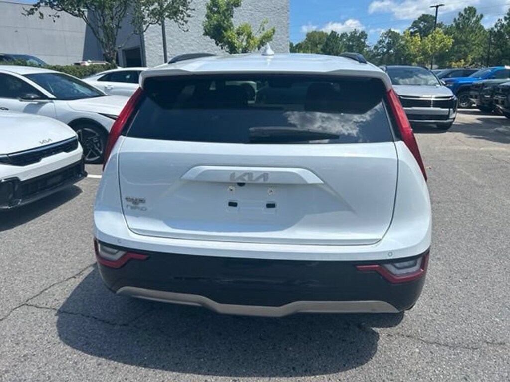 Certified 2023 Kia Niro EV Wave SUV