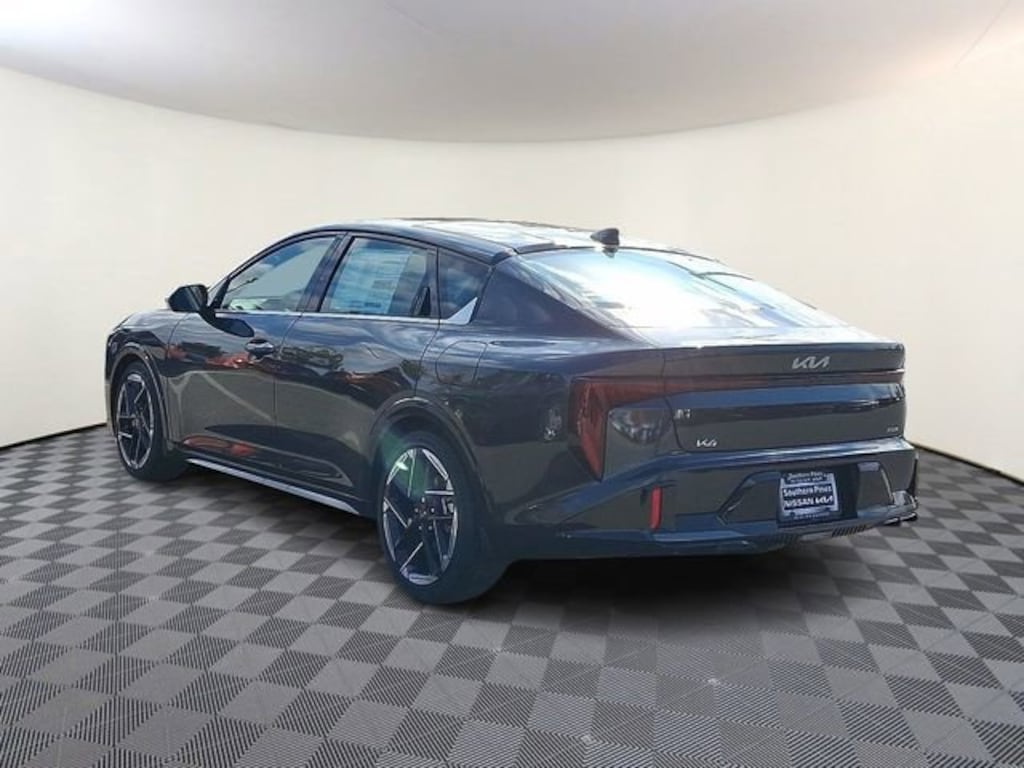 New 2025 Kia K4 GT-Line Sedan