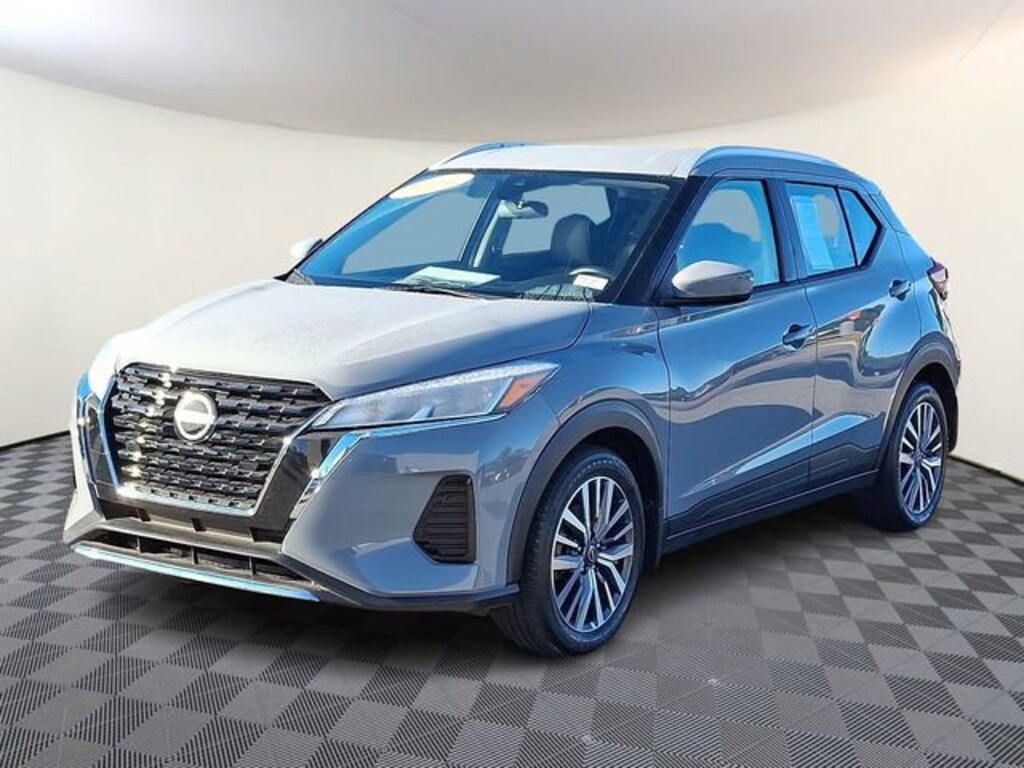 Used 2024 Nissan Kicks SV SUV