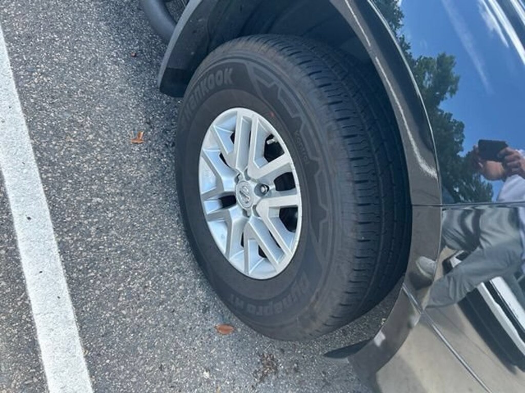 Used 2019 Nissan Frontier SV Truck Crew Cab