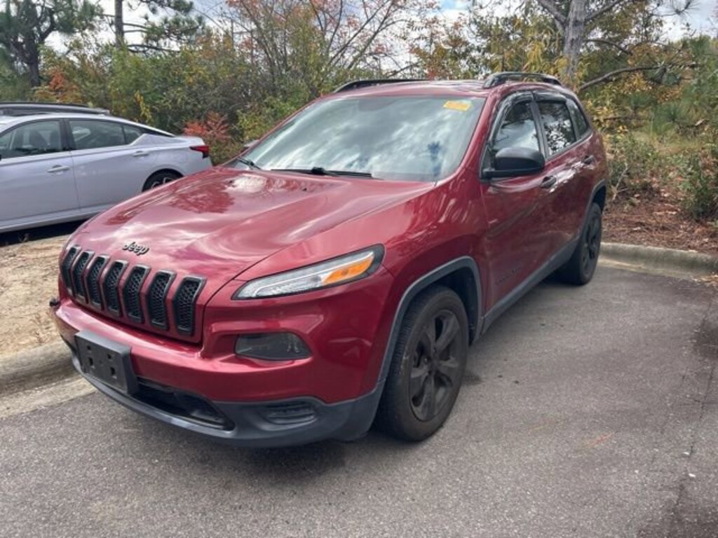 Used 2017 Jeep Cherokee Sport FWD SUV