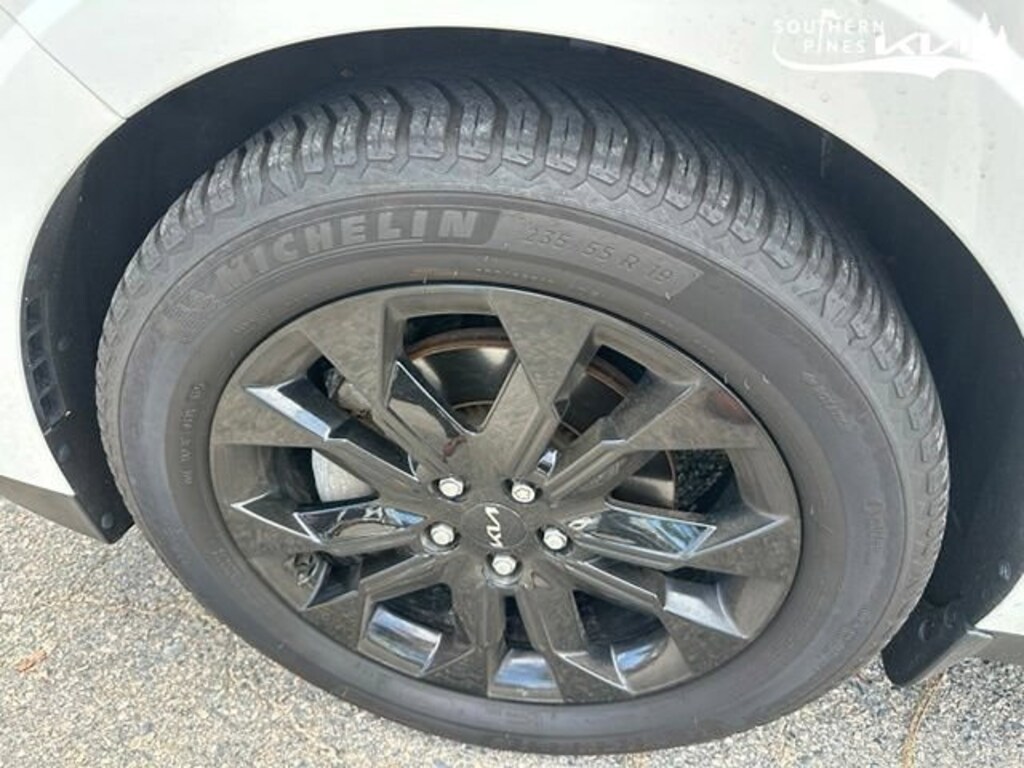 Certified 2024 Kia Carnival SX Prestige MPV