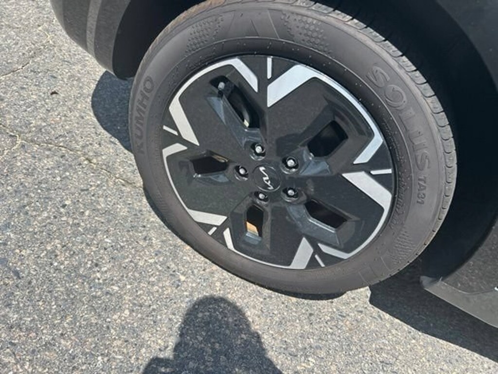 Certified 2024 Kia Niro EV Wind SUV