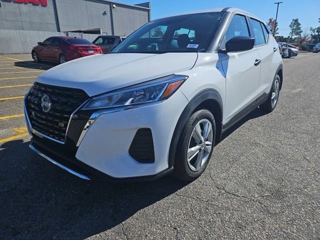 Used 2024 Nissan Kicks S SUV