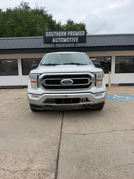 2023 Ford F-150 XLT - Photo 2