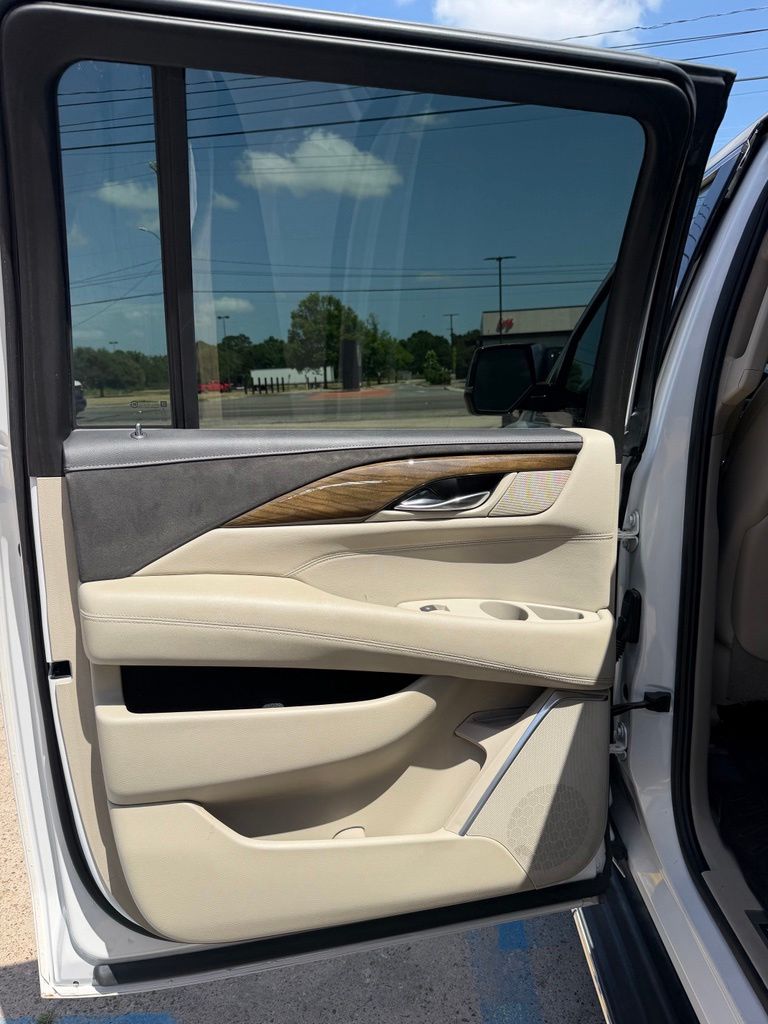 2020 Cadillac Escalade ESV Premium Luxury - Photo 9