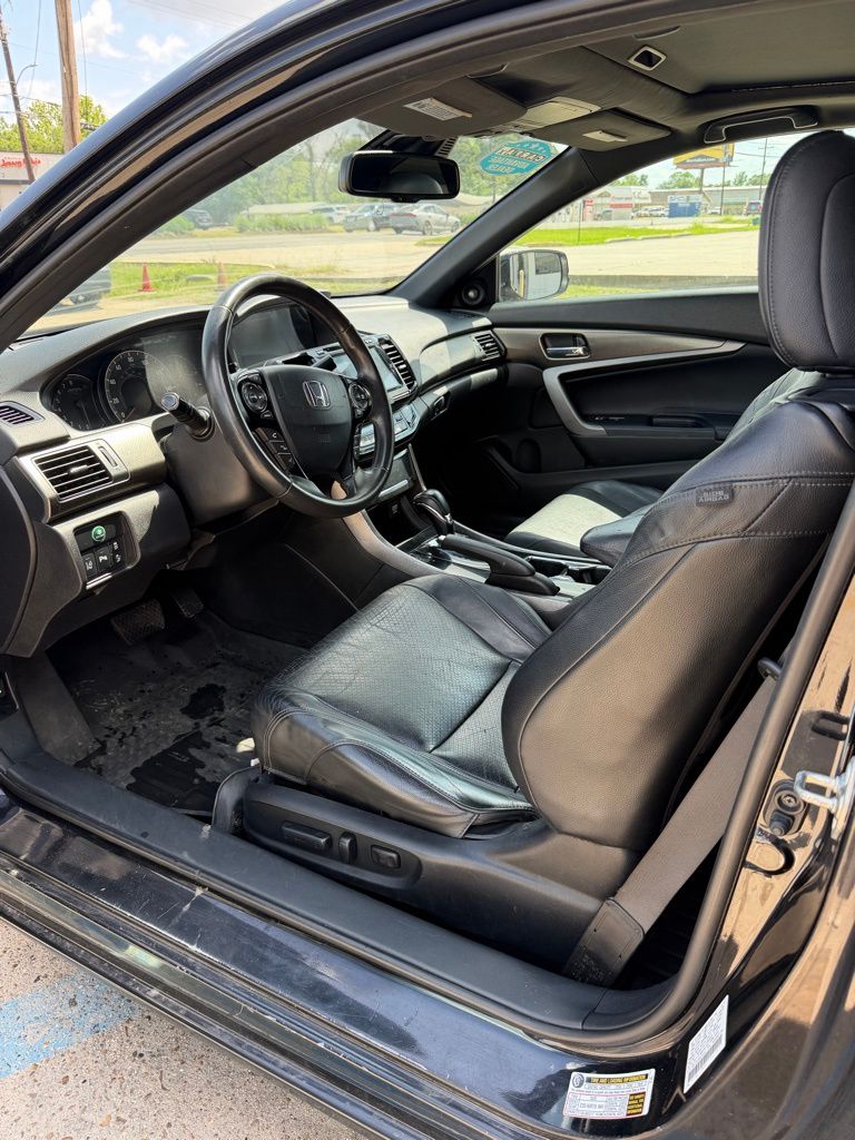2017 Honda Accord Touring - Photo 9