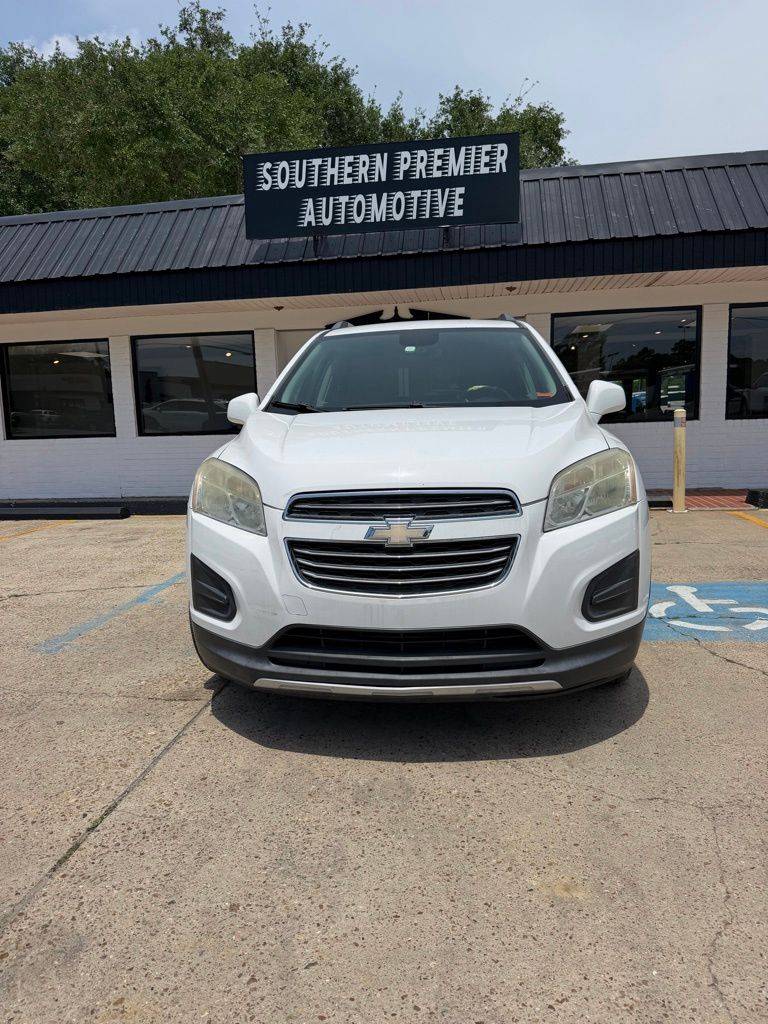 2015 Chevrolet Trax LT - Photo 2