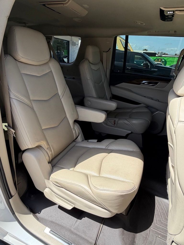 2020 Cadillac Escalade ESV Premium Luxury - Photo 25