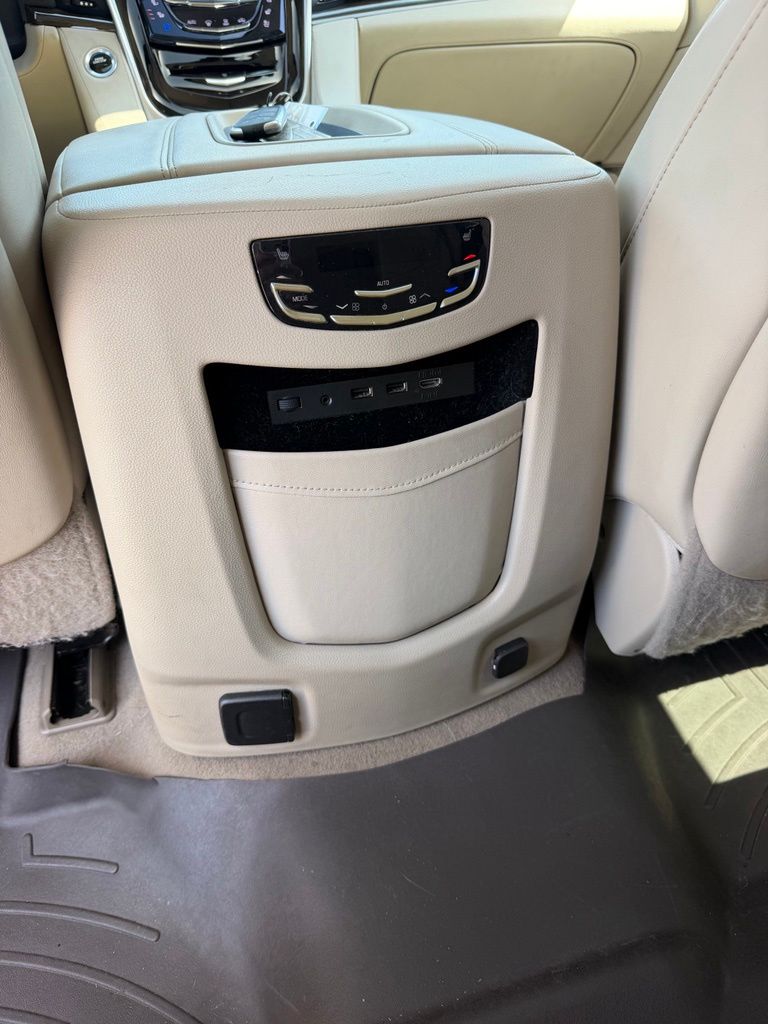 2020 Cadillac Escalade ESV Premium Luxury - Photo 11