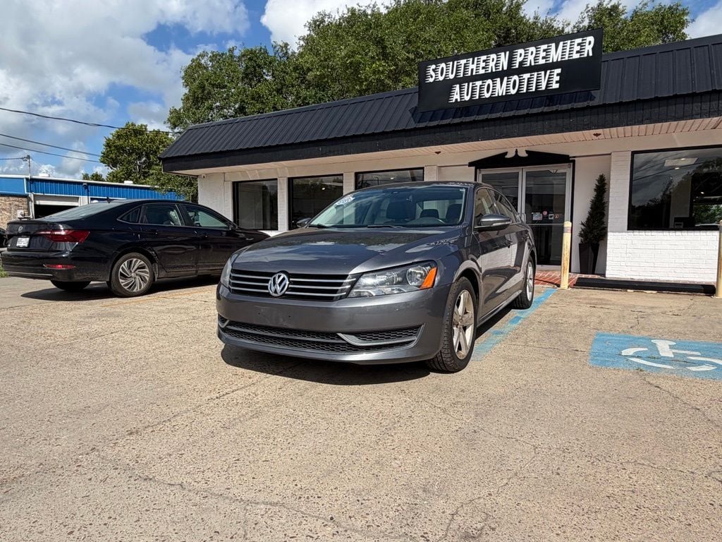 2012 Volkswagen Passat SE AUTO's photo