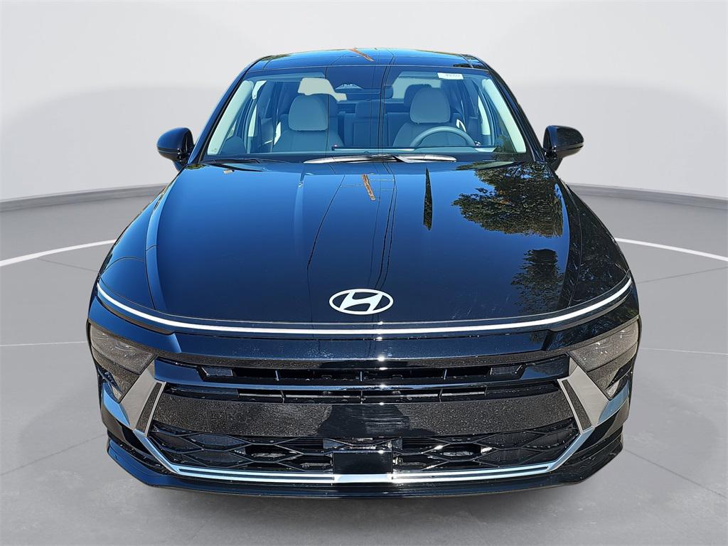 2026 Hyundai Sonata Hybrid SEL photo 2