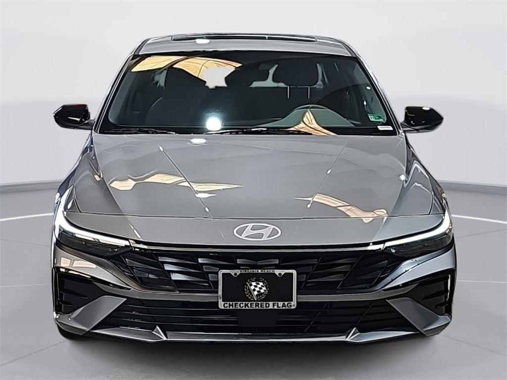 2026 Hyundai Elantra SEL Sport photo 2